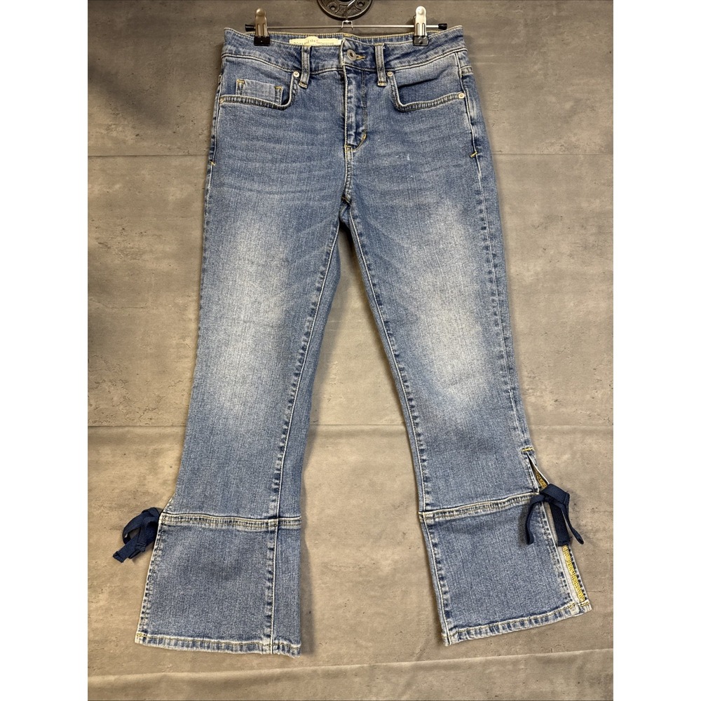 Pilcro Cropped Flare Jeans Side Now Spot Detail 26